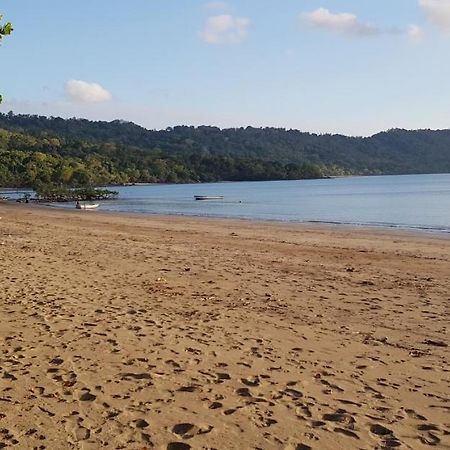 Joli F3 A Une Minute De La Plage Boueni Eksteriør billede